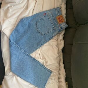 Women’s Levi’s Skinny Jeans. Size W28 L28
